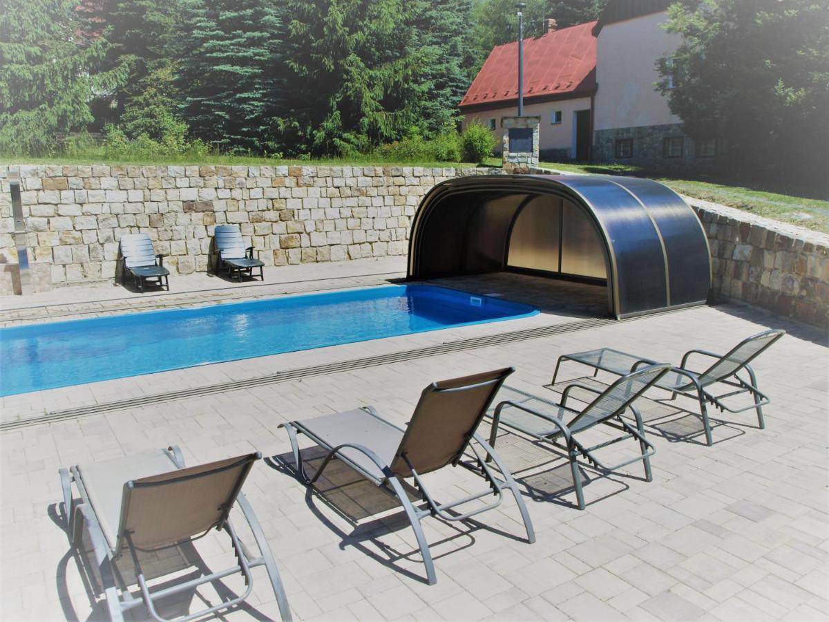 Guest House Luft Sneznik Eksteriør billede